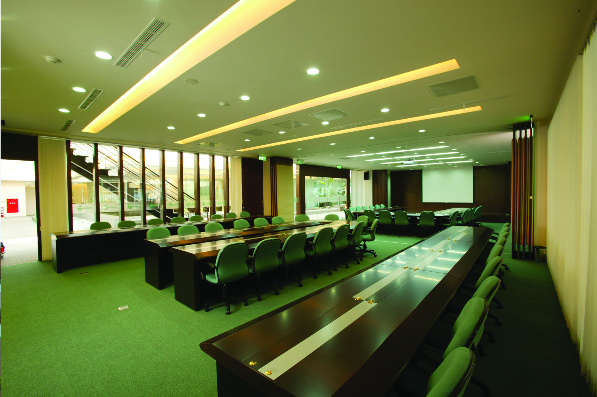 kyid Commercial office space content