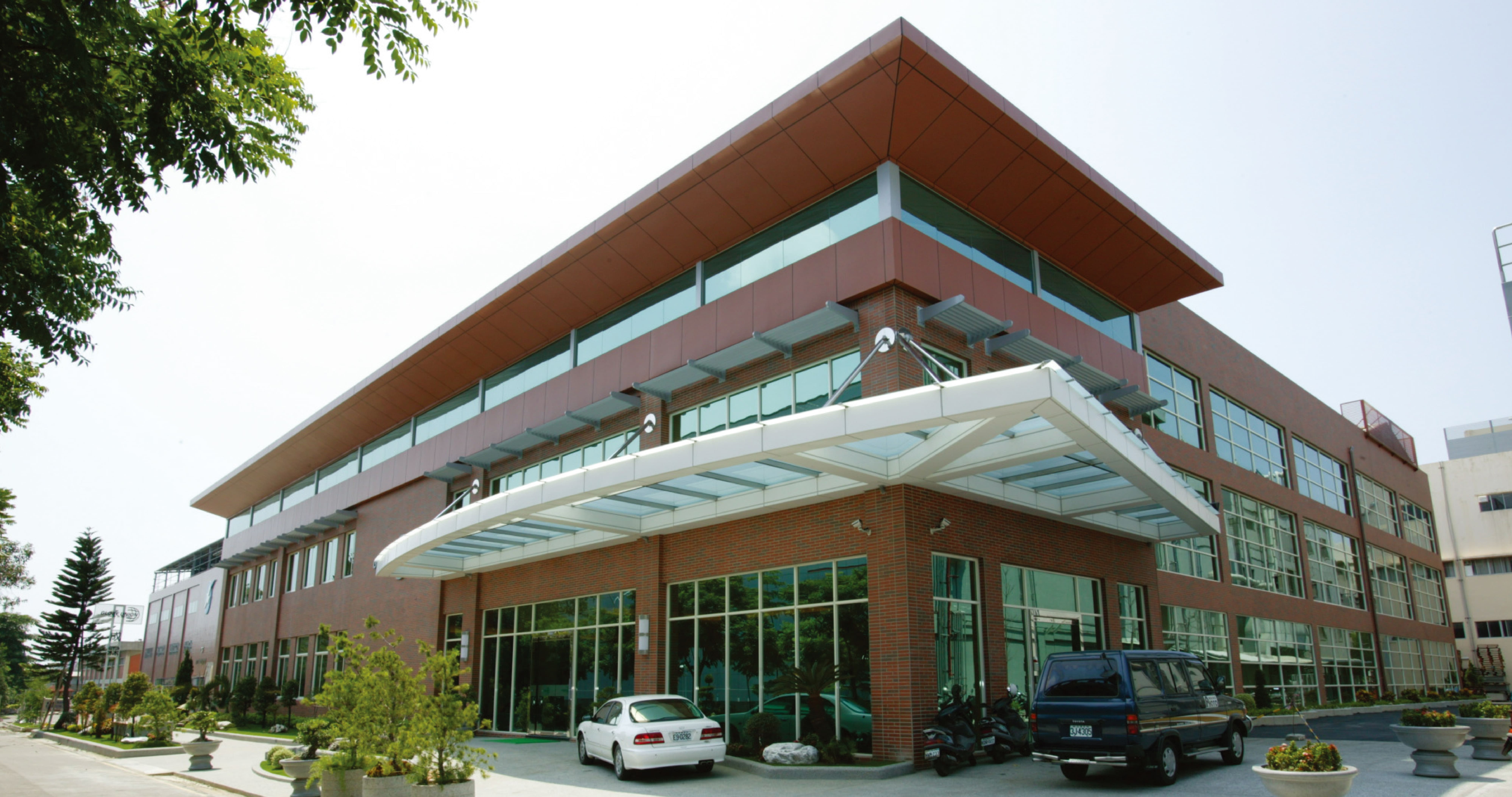 kyid Commercial office space content