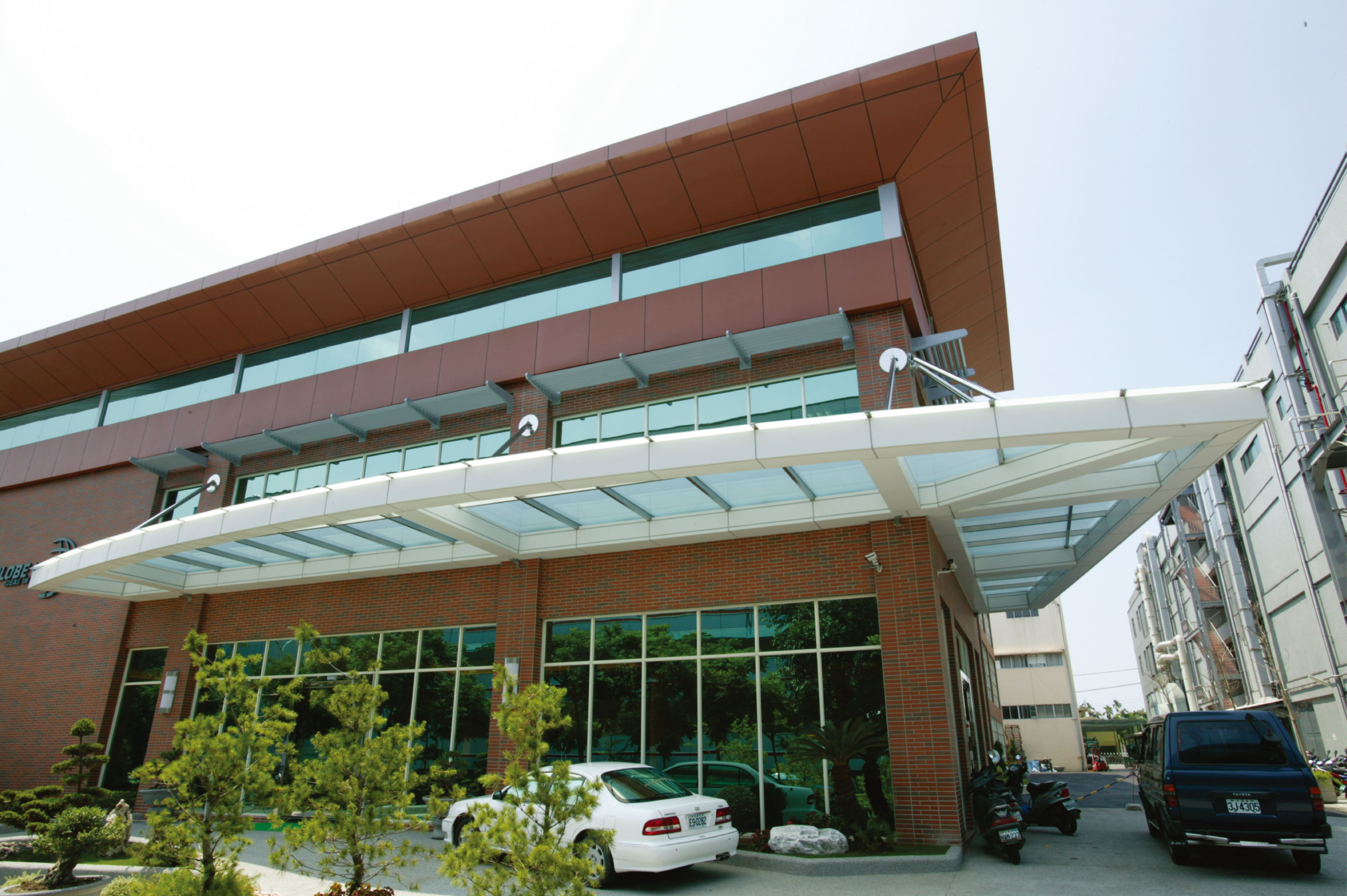 kyid Commercial office space content