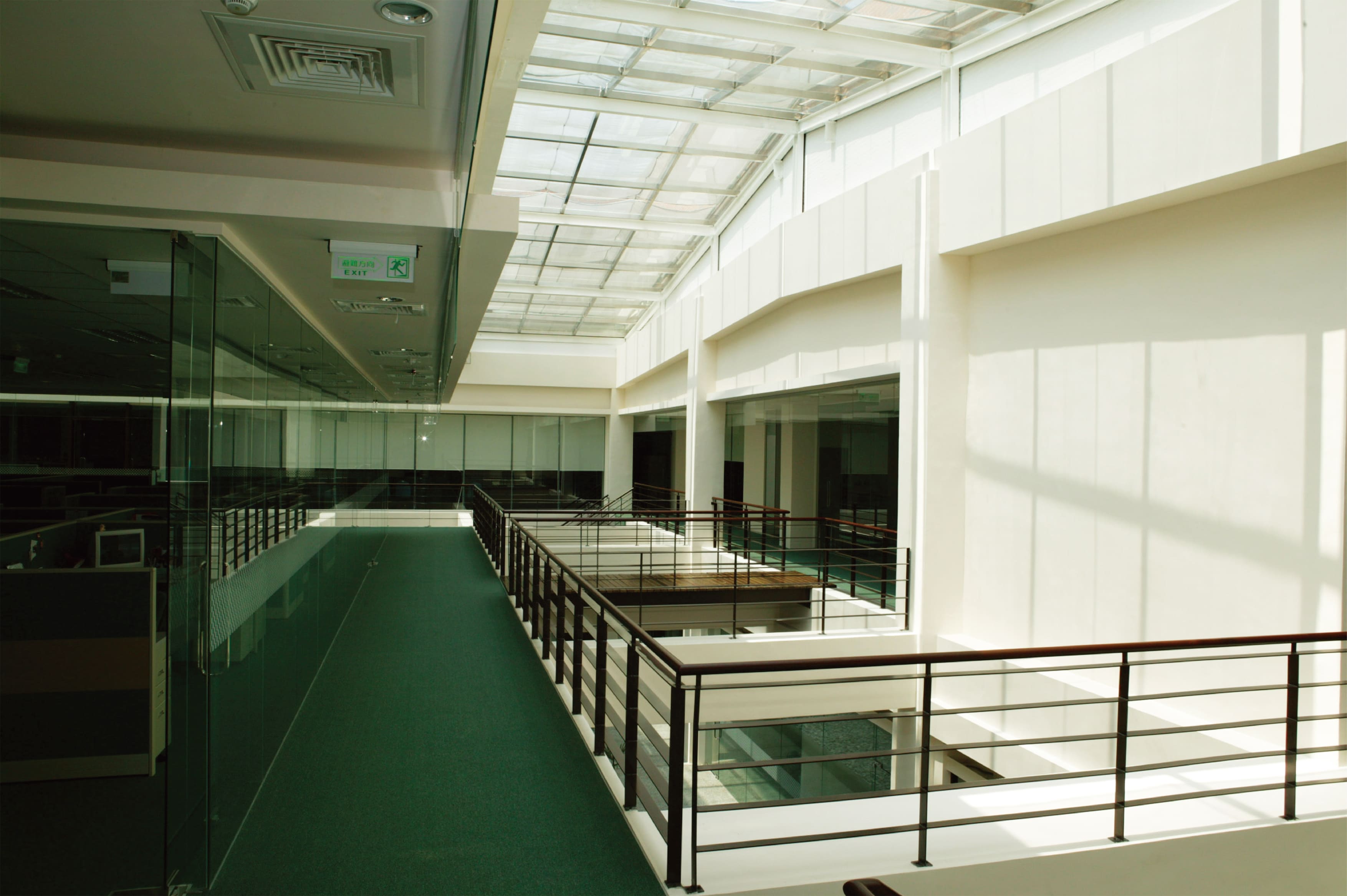 kyid Commercial office space content