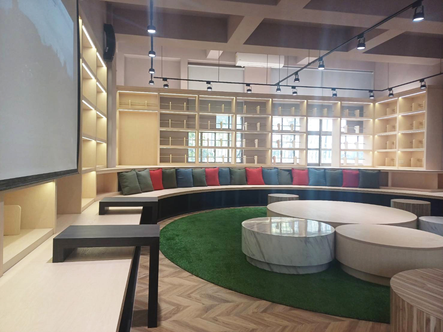 kyid Public Space content