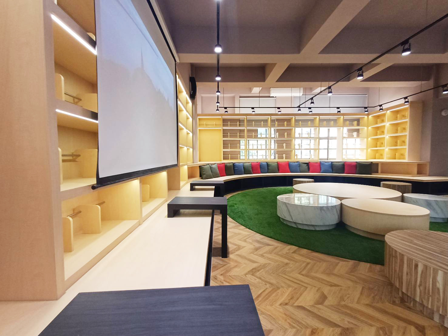 kyid Public Space content